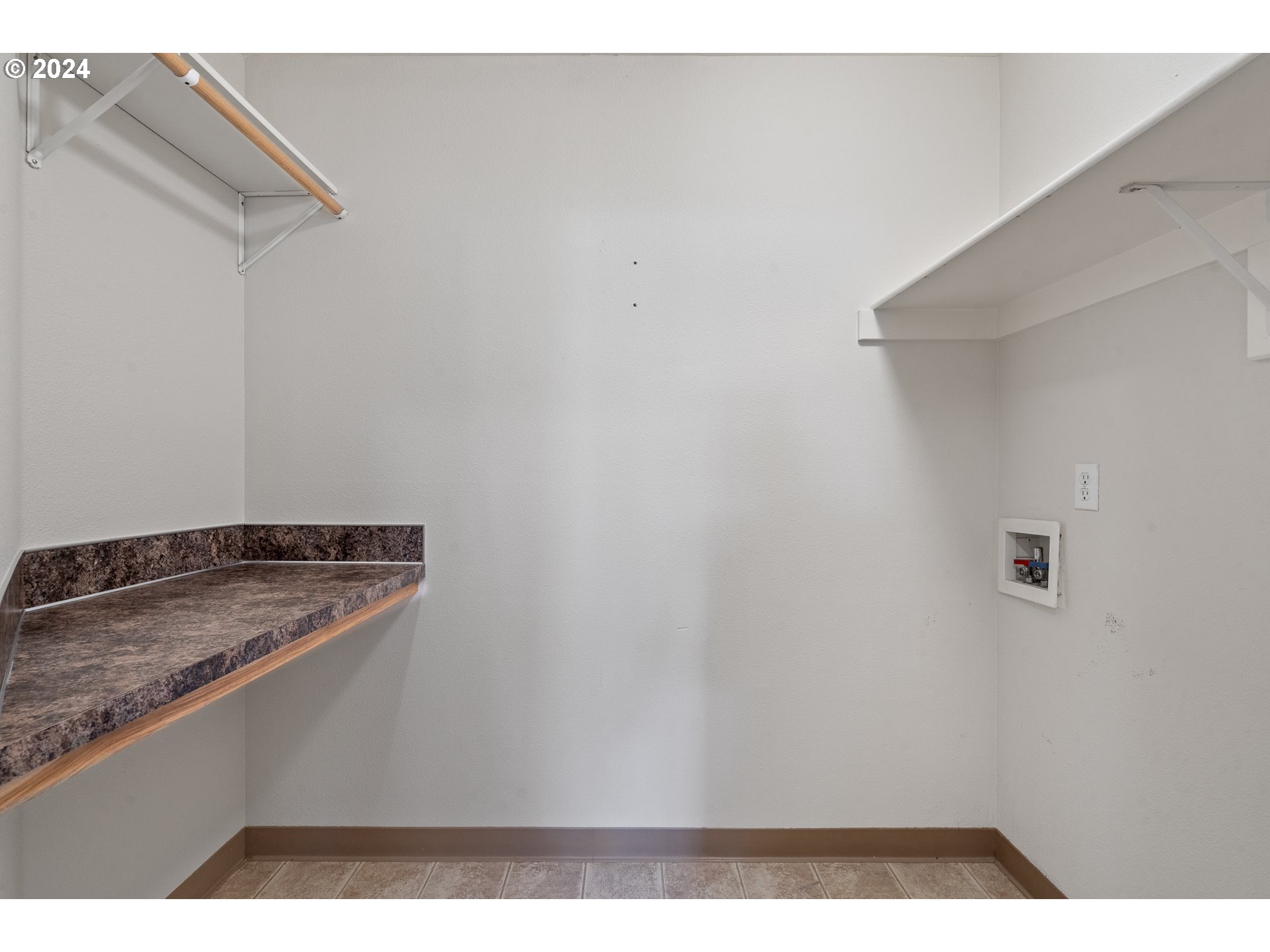 8009 Northeast 16th Street Vancouver, WA 98664 - Photo 36 of 46 a view of a kitchen