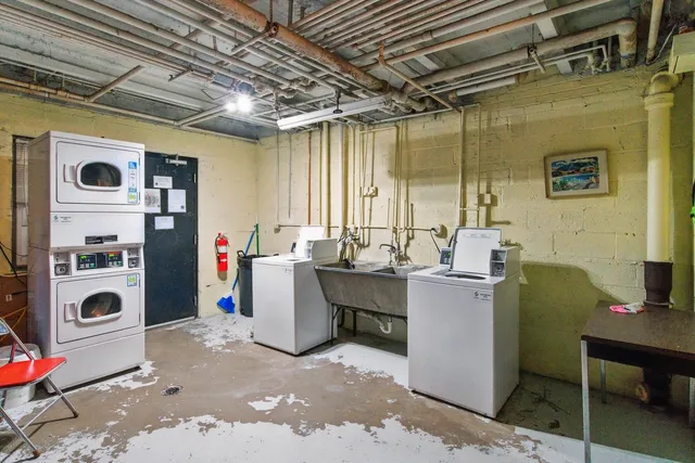 $1,545 | 901 Austin Street, Unit 2, Evanston, IL 60202