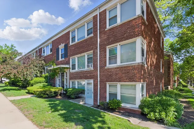 $1,545 | 901 Austin Street, Unit 2, Evanston, IL 60202