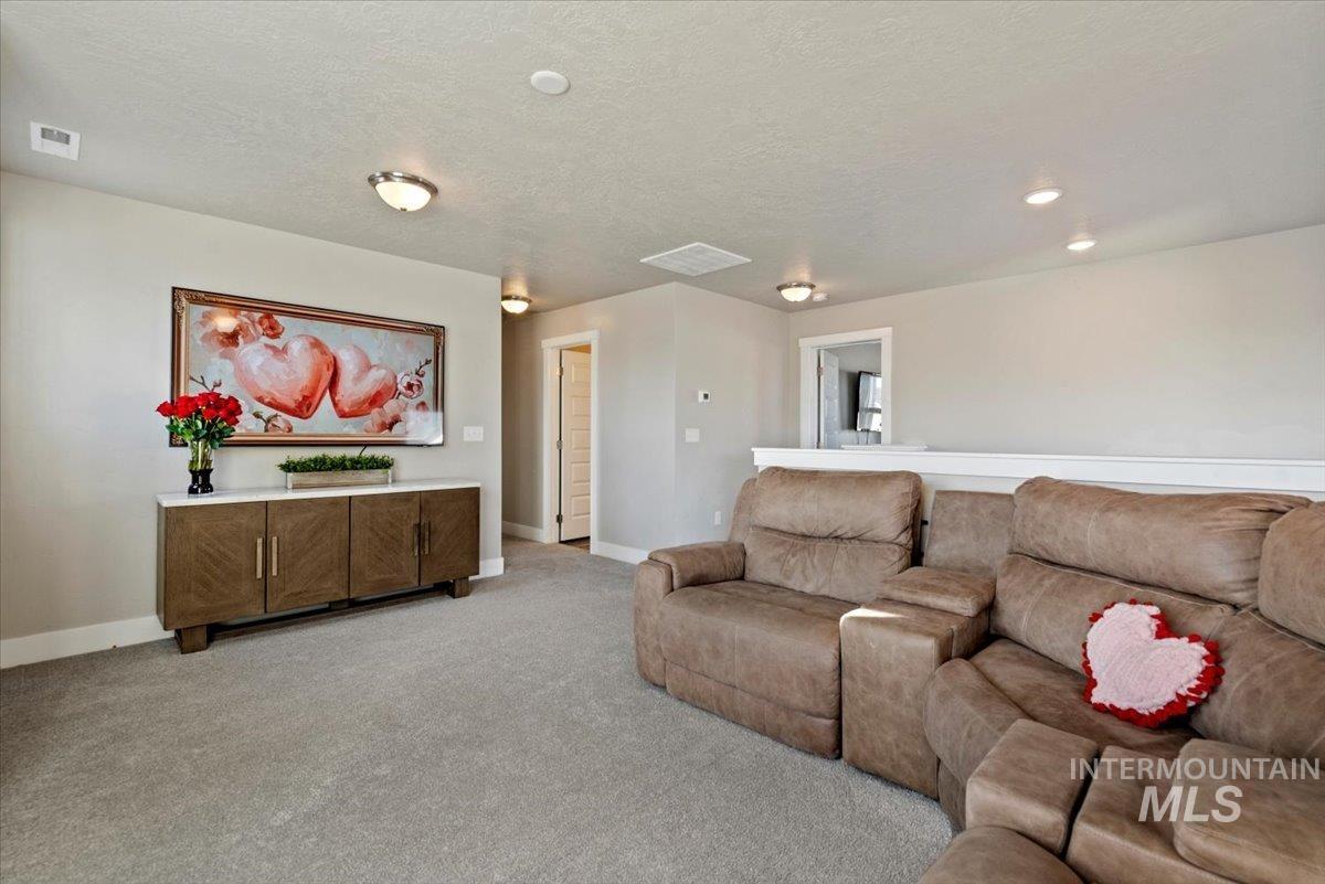 16719 Hopper Avenue Caldwell, ID 83607 - Photo 4 of 46