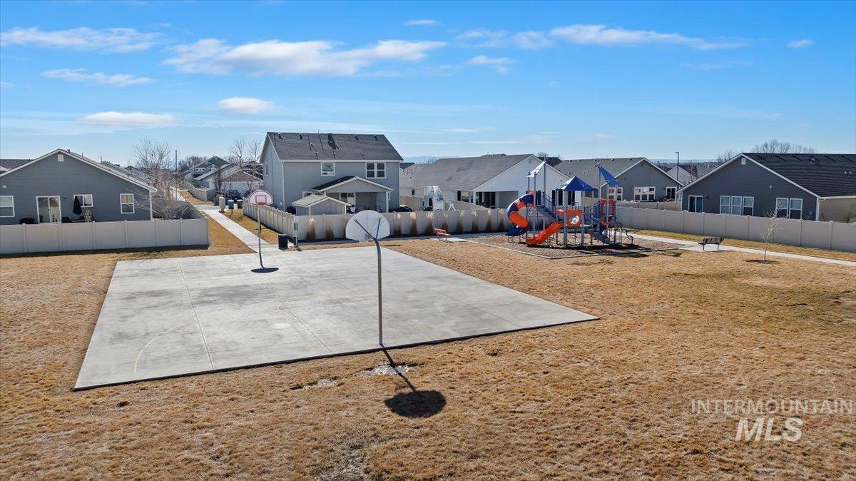 16719 Hopper Avenue Caldwell, ID 83607 - Photo 10 of 46