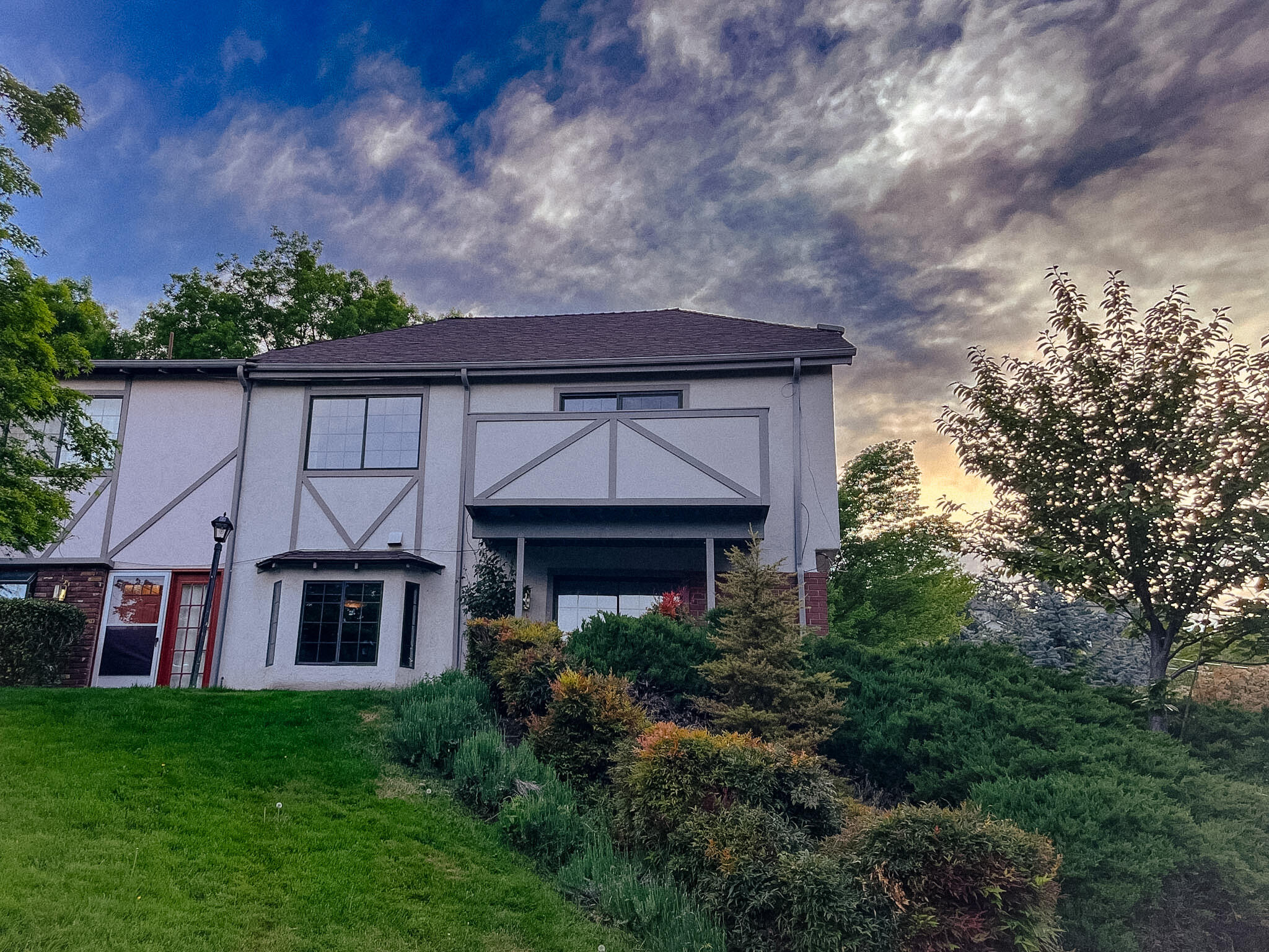 495 Chestnut Street, Unit 1 Ashland, OR 97520 - Photo 1 of 16