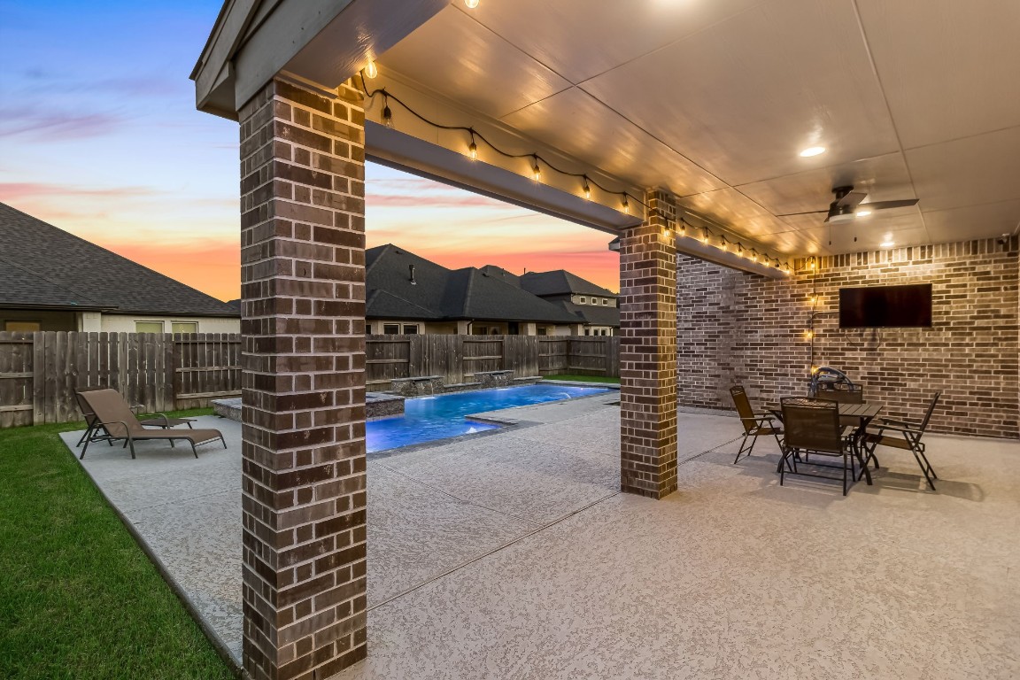 17467 Bayflower Conroe, TX 77385 - Photo 35 of 44