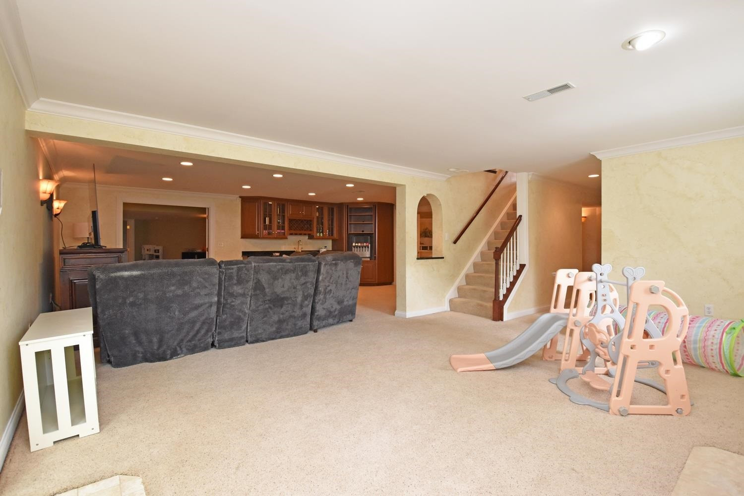 1043 Robertson Road Fort Mitchell, KY 41017 - Photo 31 of 50 Gallery Image 31