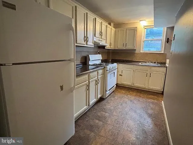 $139,900 | 17 South Rodney Drive, Wilmington, DE 19809