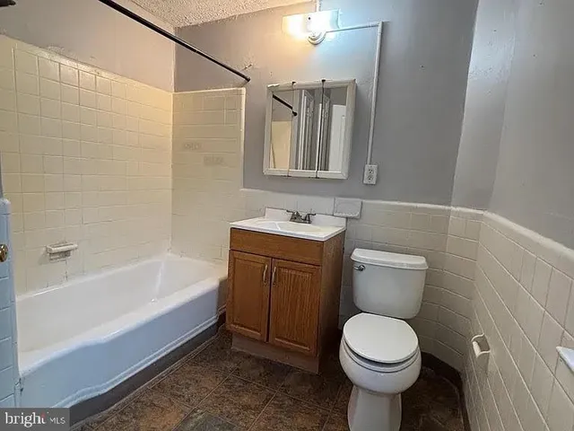 $139,900 | 17 South Rodney Drive, Wilmington, DE 19809