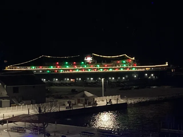 $850,000 | 105 West Danaher Street, Unit 401, Ludington, MI 49431