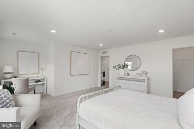 a black and white photo of a picture of a picture