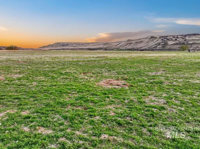 $250,000 | 0 Lot 2 River Road, Bliss, ID 83314