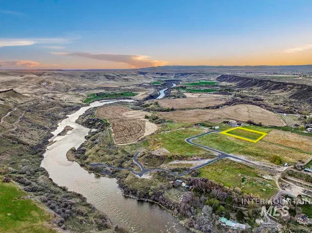 $250,000 | 0 Lot 2 River Road, Bliss, ID 83314