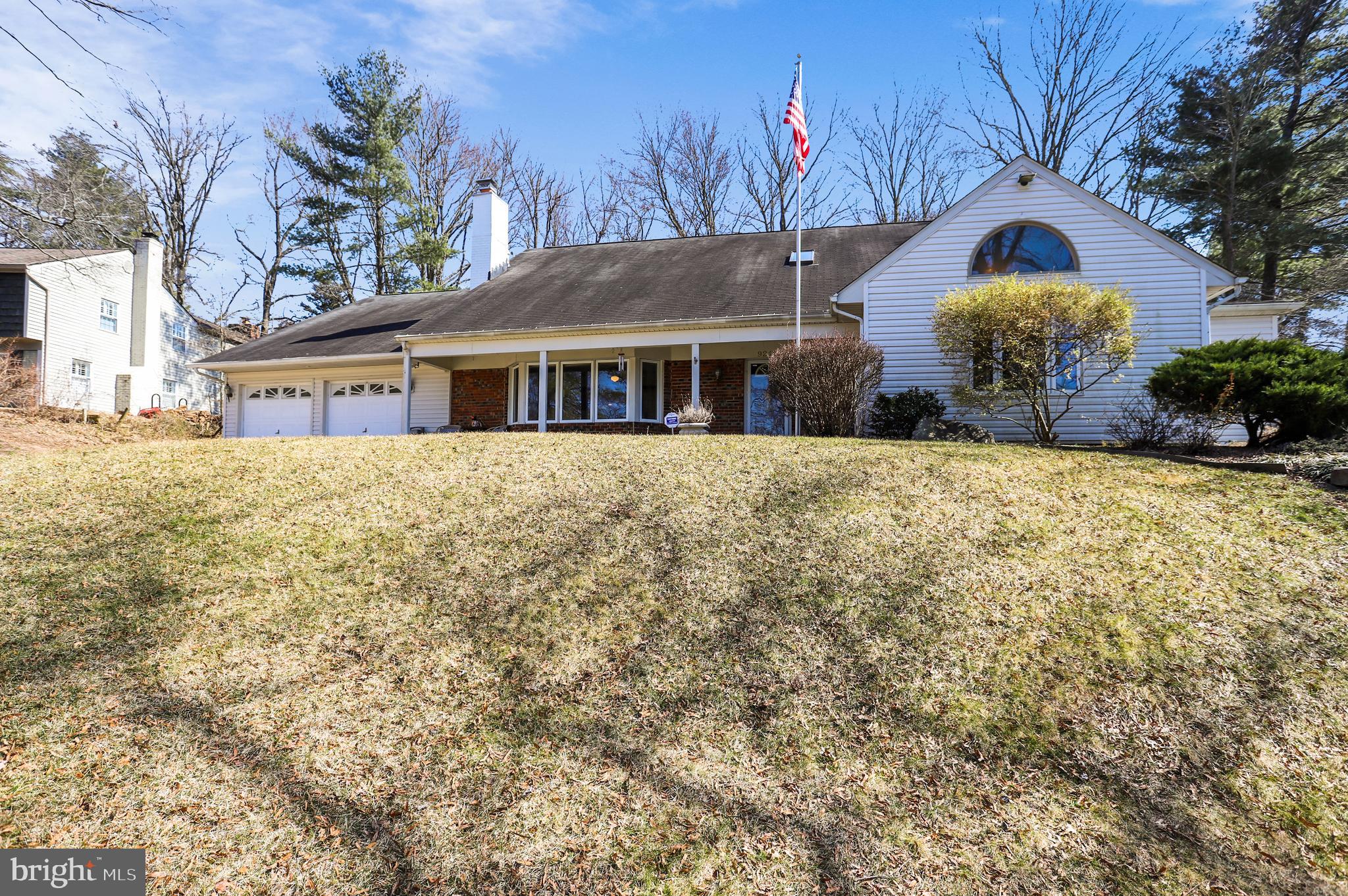 9216 Lawnview Lane Laurel, MD 20708 - Photo 2 of 36 Gallery Image 2
