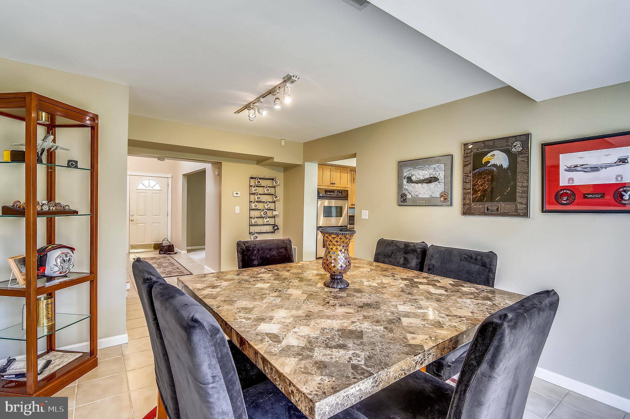 9216 Lawnview Lane Laurel, MD 20708 - Photo 10 of 36 Gallery Image 10