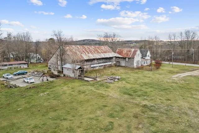 $1,549,900 | 414 Farmington Falls Road, Farmington, ME 04938