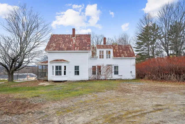 $1,549,900 | 414 Farmington Falls Road, Farmington, ME 04938