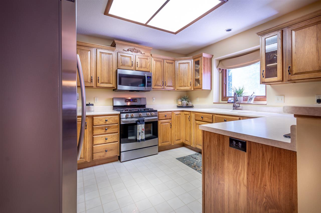 2211 Point Wood Road Fort Wayne, IN 46818 - Photo 8 of 36