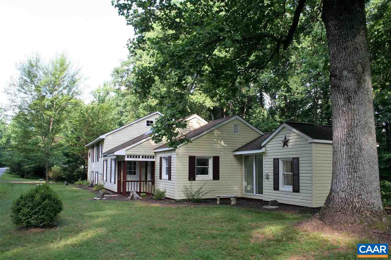 570 Courthouse Mountain Road Madison, VA 22727 - Photo 3 of 33 Front of home