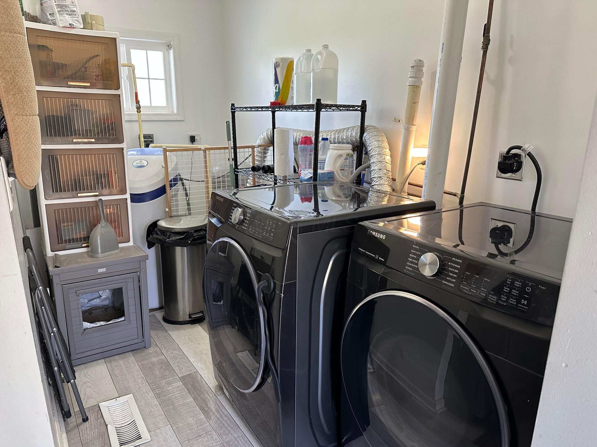 2960 Schwartz Road Columbus, OH 43232 - Photo 50 of 55 LAUNDRY AREA