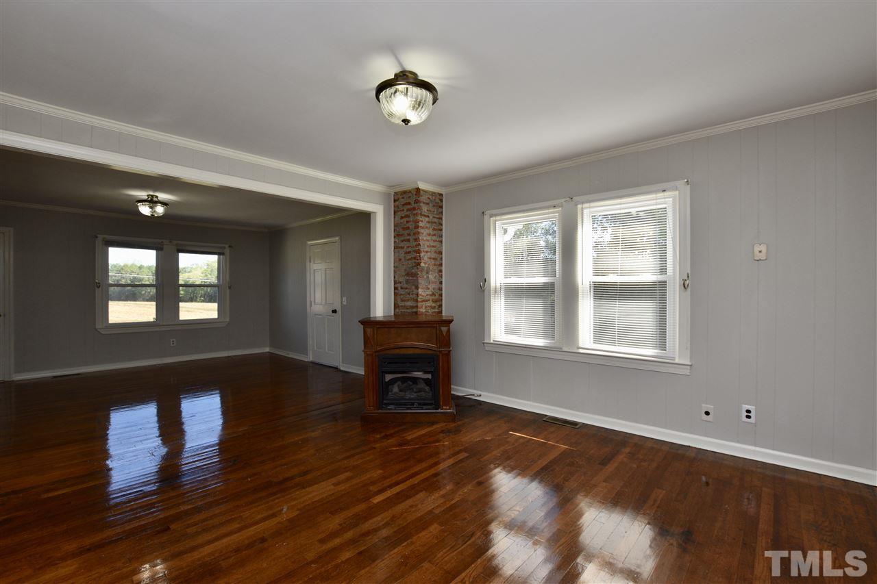 3380 Oxford Road Roxboro, NC 27574 - Photo 5 of 22