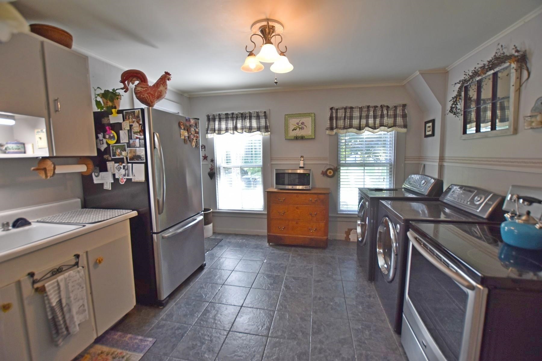 14 Pine Street Proctor, VT 05765 - Photo 5 of 22