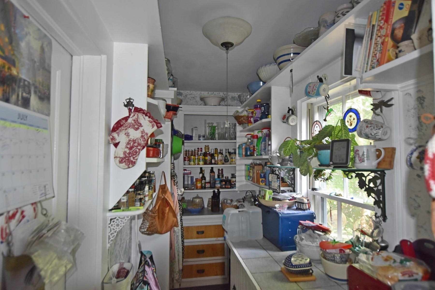 14 Pine Street Proctor, VT 05765 - Photo 6 of 22