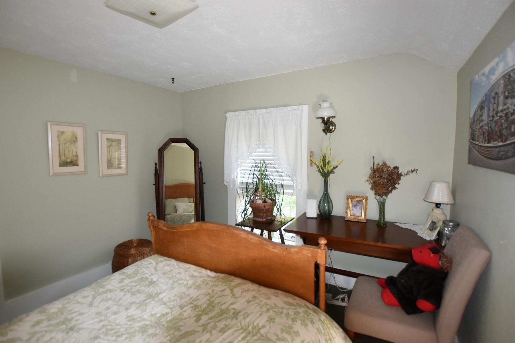 14 Pine Street Proctor, VT 05765 - Photo 10 of 22