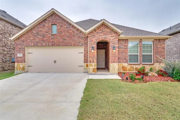 $2,395 | 3512 Honey Hl Road, Aubrey, TX 76227