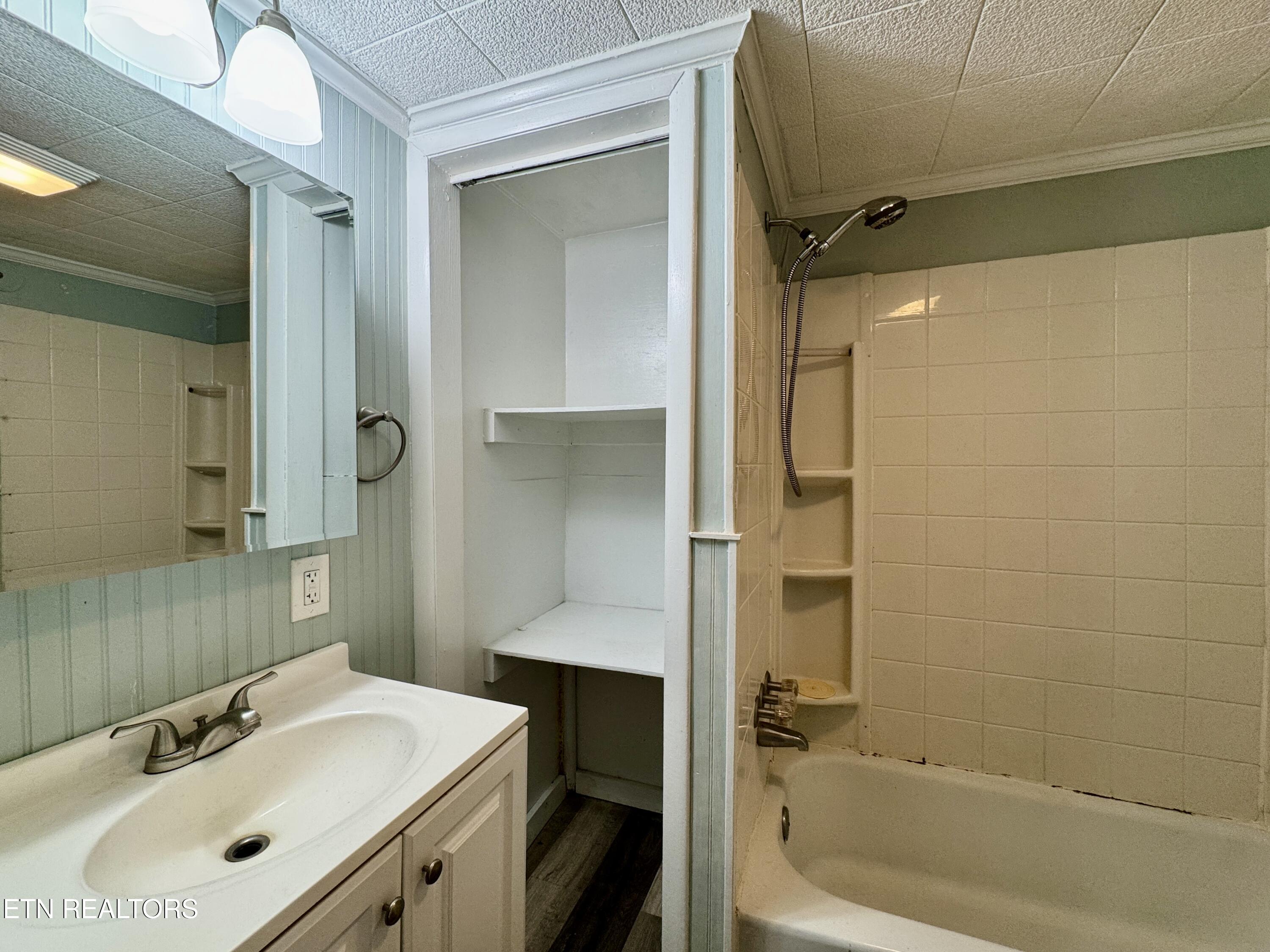 204 North Niota Road Englewood, TN 37329 - Photo 22 of 30 22