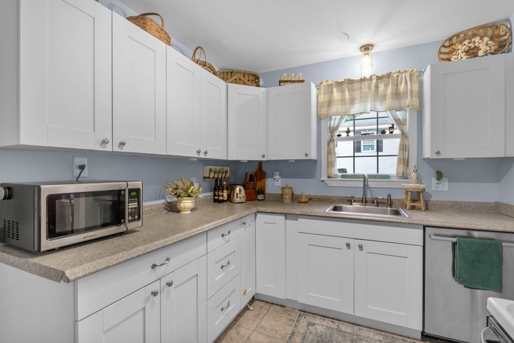 8 Binney Street Andover, MA 01810 - Photo 24 of 41