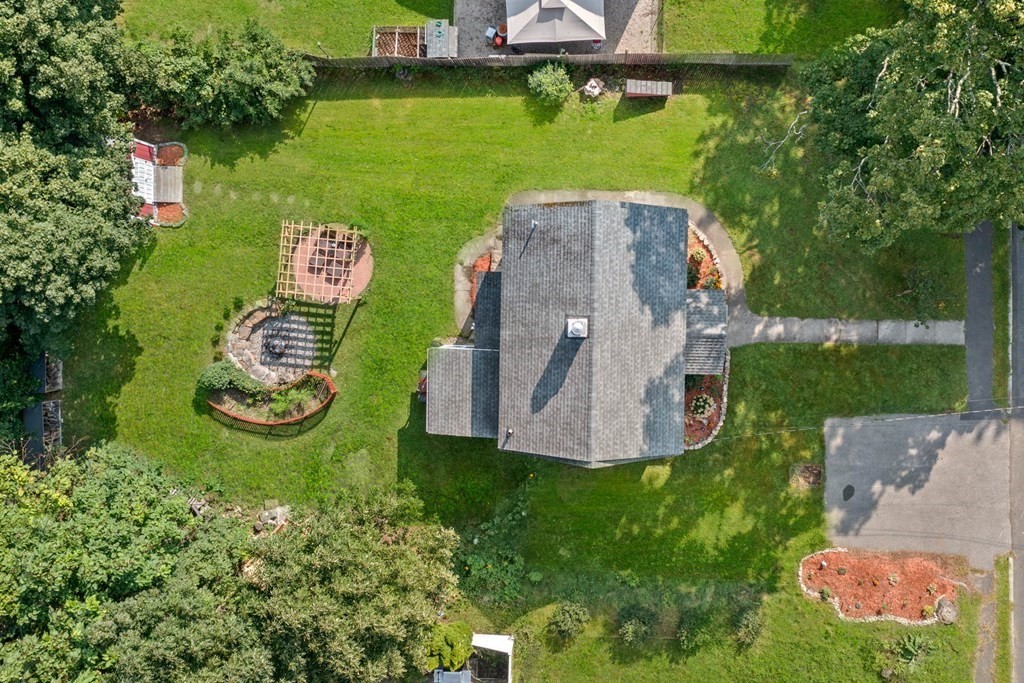 8 Binney Street Andover, MA 01810 - Photo 4 of 41