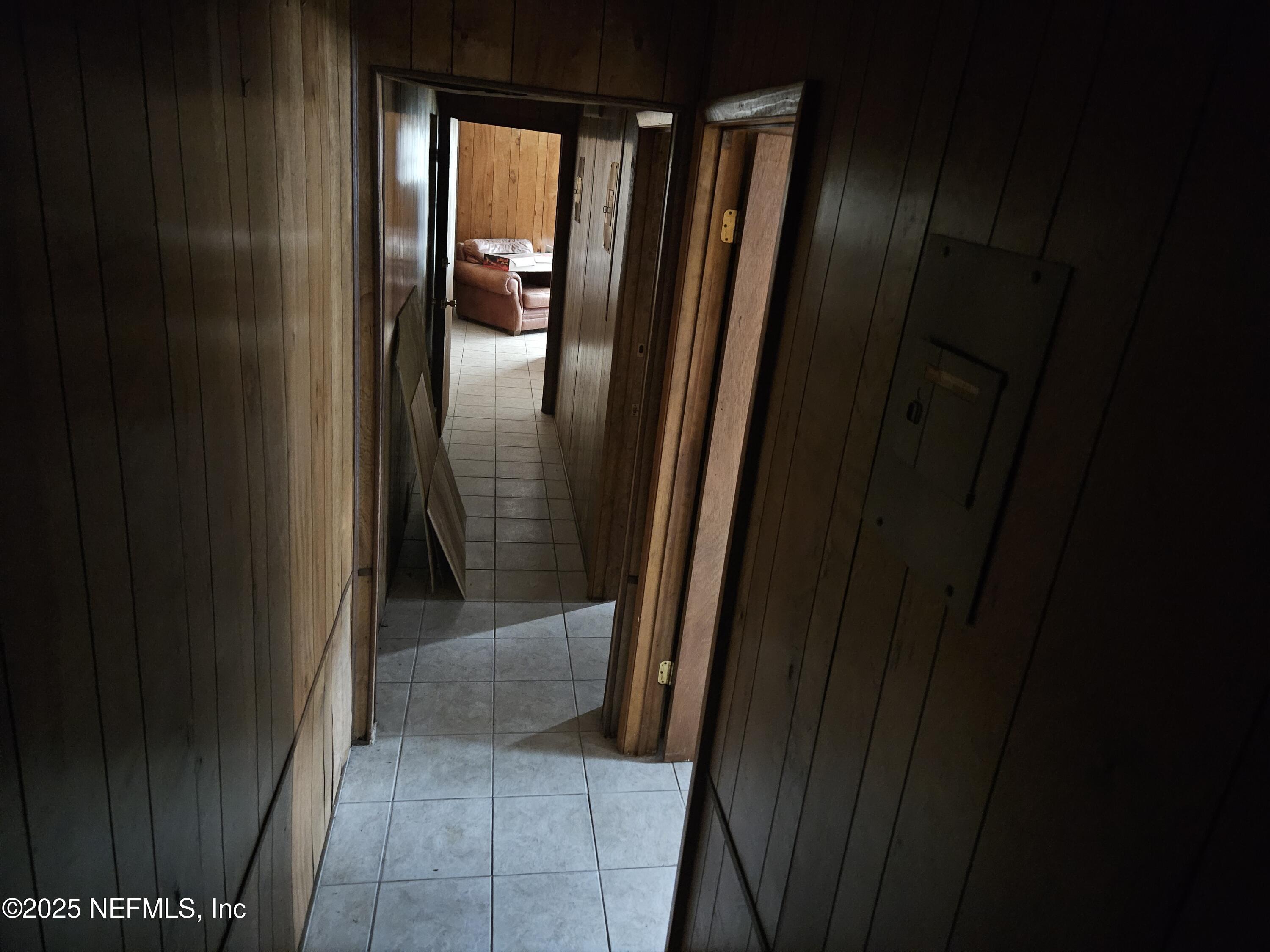 6672 Banbury Road Jacksonville, FL 32211 - Photo 13 of 25 REAR HALLWAY