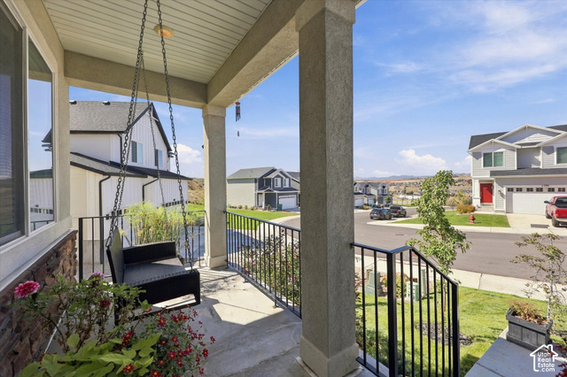 1373 South Raintree Lane Santaquin, UT 84655 - Photo 5 of 49 Gallery Image 5