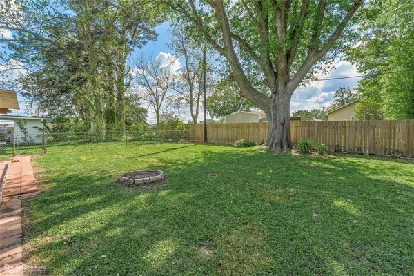 $170,000 | 104 3rd Street Northwest, Springhill, LA 71075