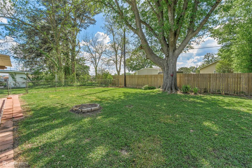 104 3rd Street Northwest Springhill, LA 71075 - Photo 26 of 28