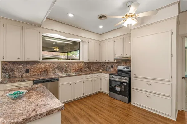 $170,000 | 104 3rd Street Northwest, Springhill, LA 71075