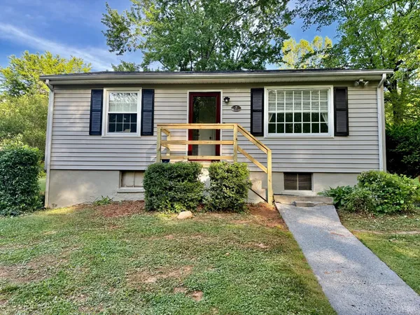 $264,900 | 7 Lake Shore Lane, Lynchburg, VA 24502