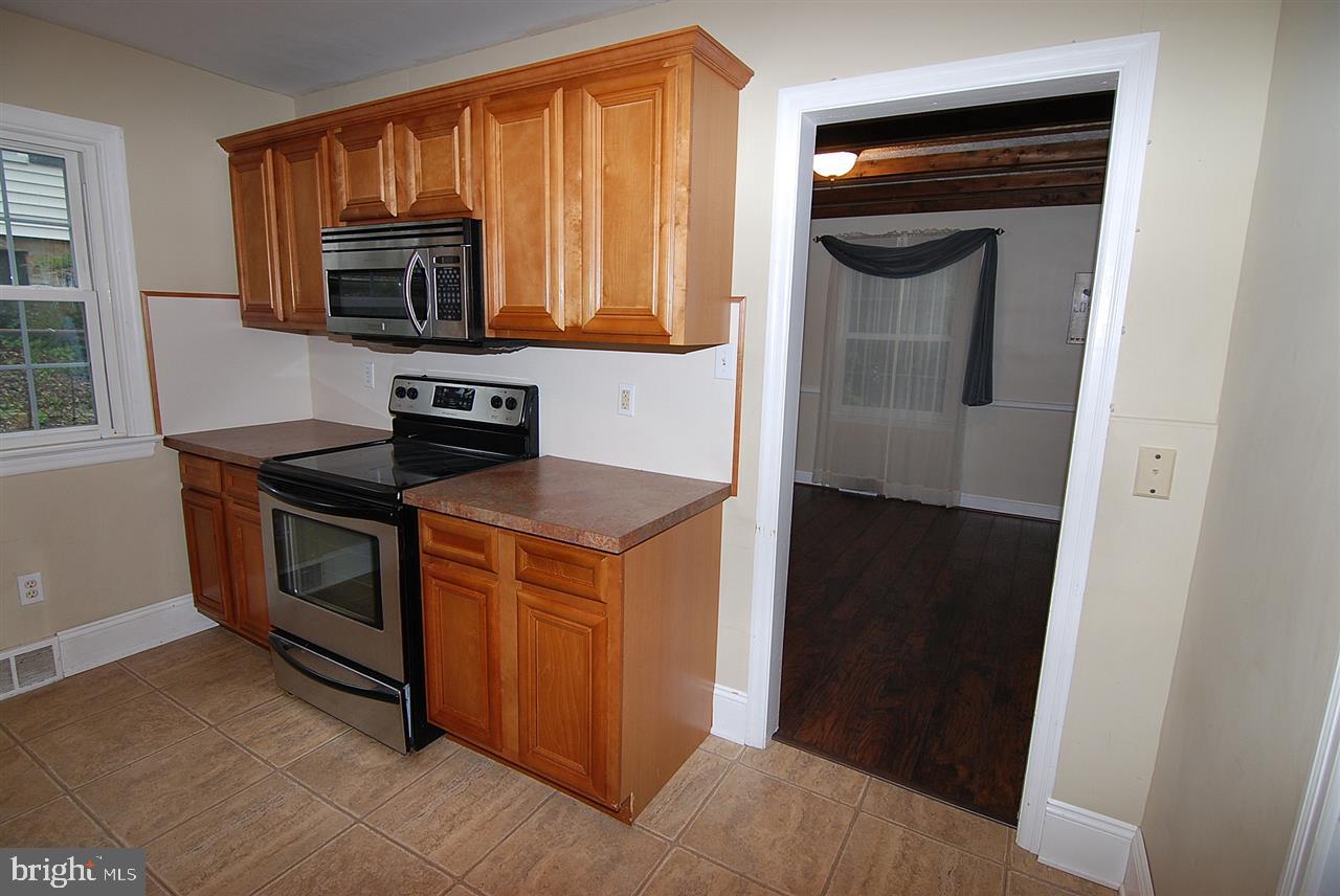 184 Rathton Road York, PA 17403 - Photo 8 of 34 Gallery Image 8