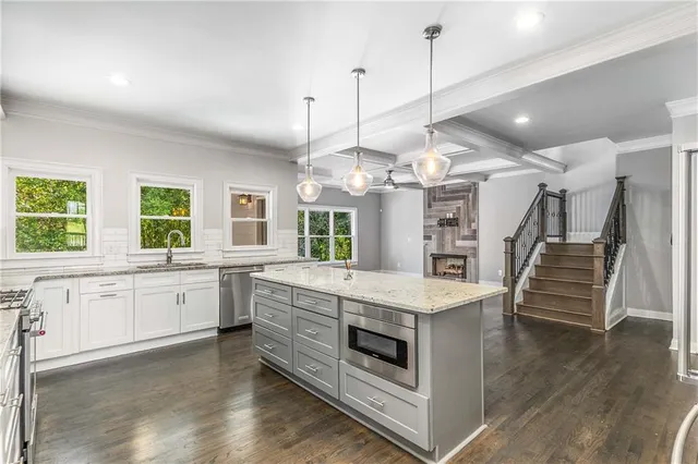 $4,900 | 207 Mellrich Avenue Northeast, Atlanta, GA 30317