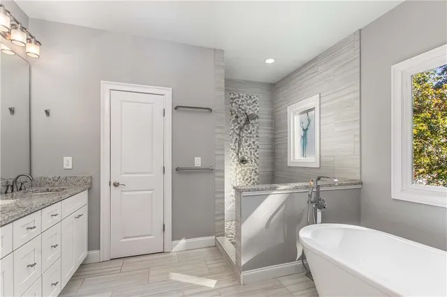 $4,900 | 207 Mellrich Avenue Northeast, Atlanta, GA 30317