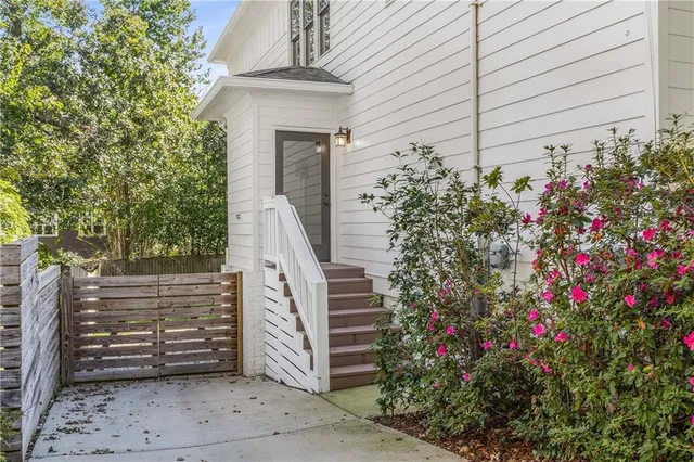 $4,900 | 207 Mellrich Avenue Northeast, Atlanta, GA 30317