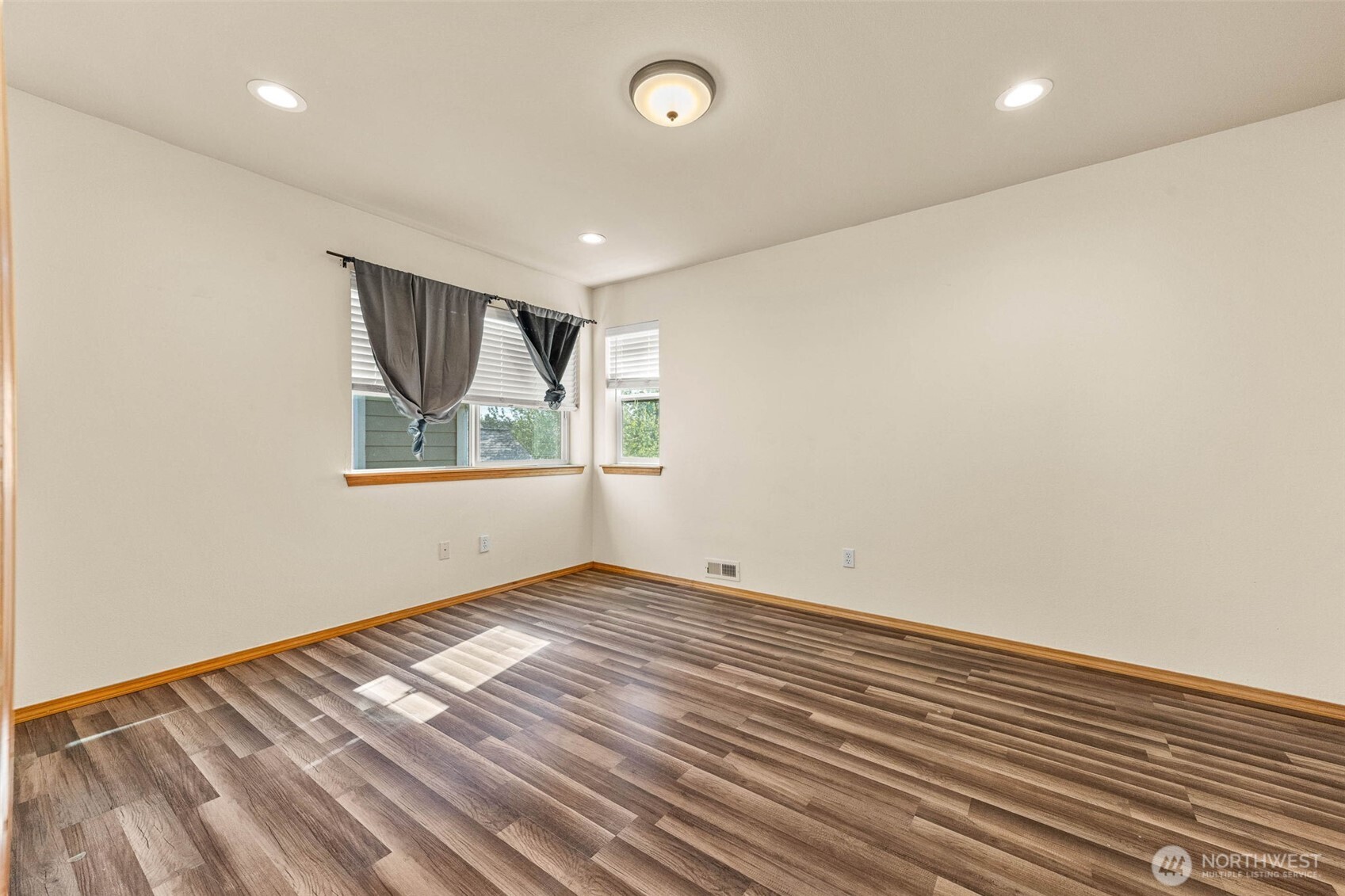 7006 Radius Loop Southeast Lacey, WA 98513 - Photo 29 of 37