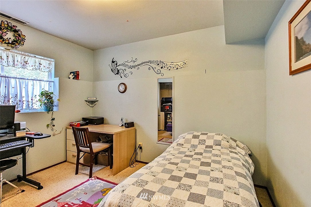 3906 Southeast Salmonberry Road Port Orchard, WA 98366 - Photo 19 of 20 Gallery Image 19
