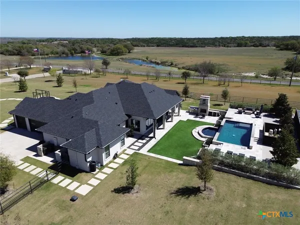 $1,650,000 | 173 Via Lago, Belton, TX 76513