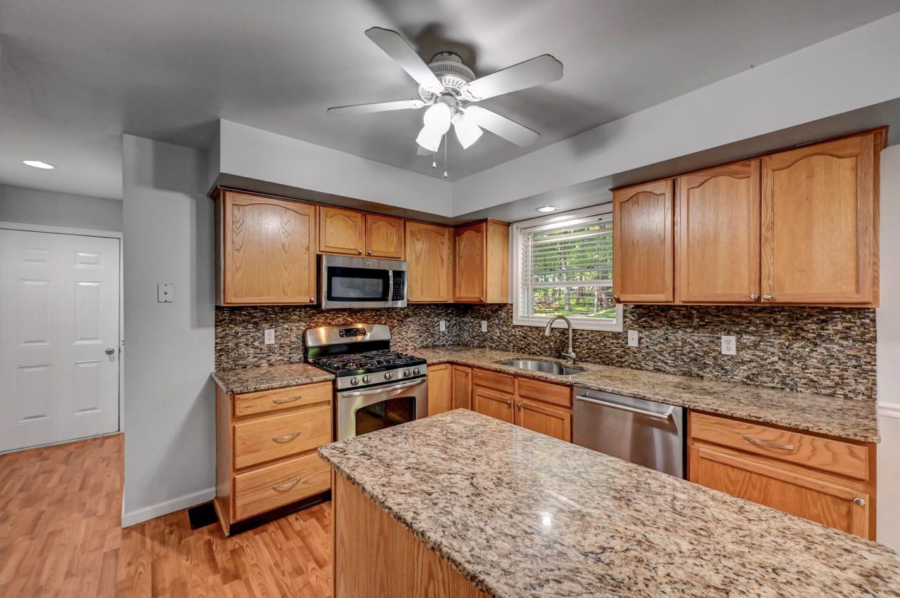 531 Chancellor Road East Stroudsburg, PA 18302 - Photo 23 of 61 Kitchen