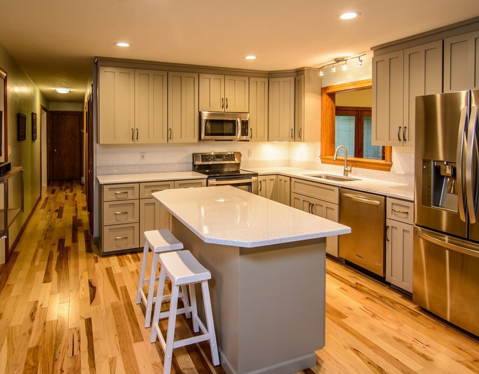 10 Longfellow Road Westborough, MA 01581 - Photo 9 of 30 Gallery Image 9
