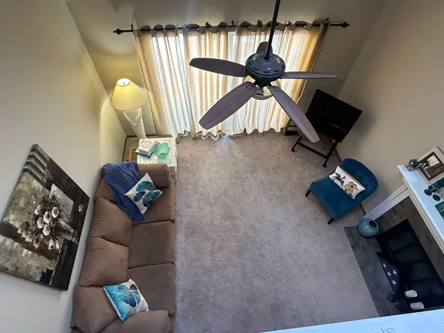 $315,000 | 1478 West Sapphire Drive, Hoffman Estates, IL 60192