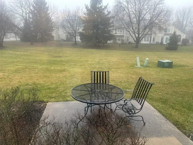 $315,000 | 1478 West Sapphire Drive, Hoffman Estates, IL 60192