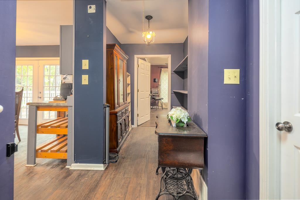 4036 Shelby Road Millington, TN 38053 - Photo 20 of 26 a room with furniture and window