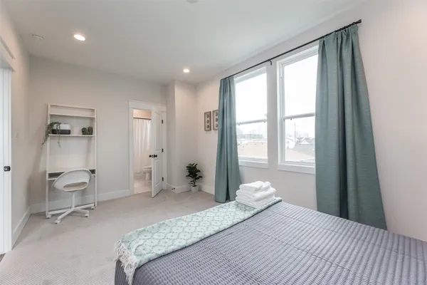 $2,550 | 605 Middle Street, Houston, TX 77003