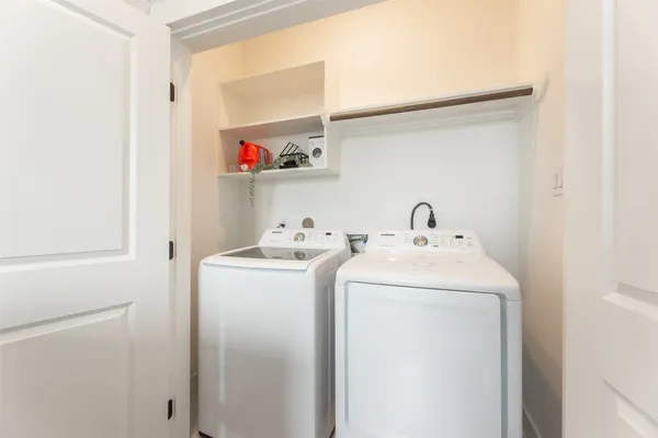 $2,550 | 605 Middle Street, Houston, TX 77003