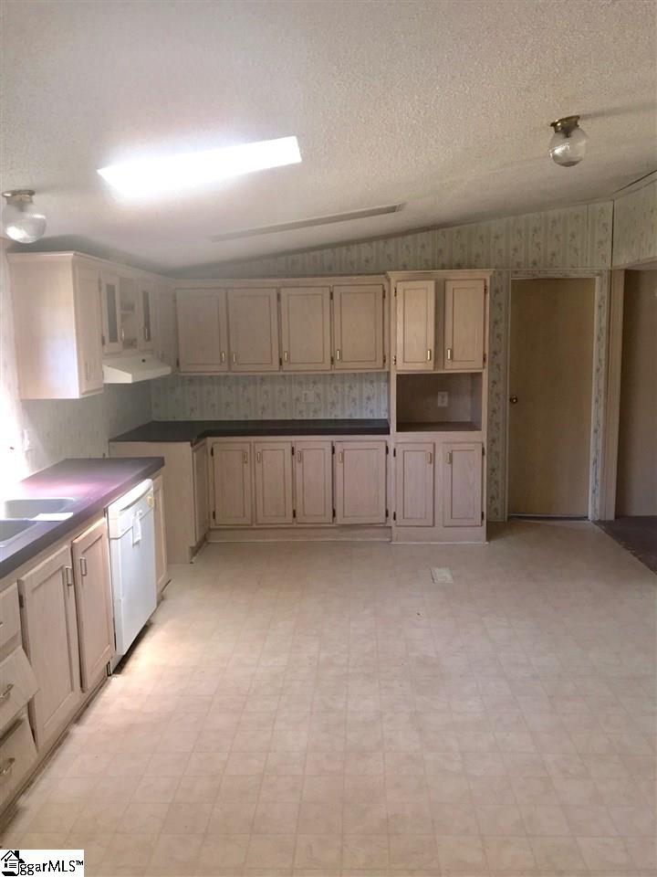 2808 Abercrombie Road Fountain Inn, SC 29644 - Photo 4 of 7